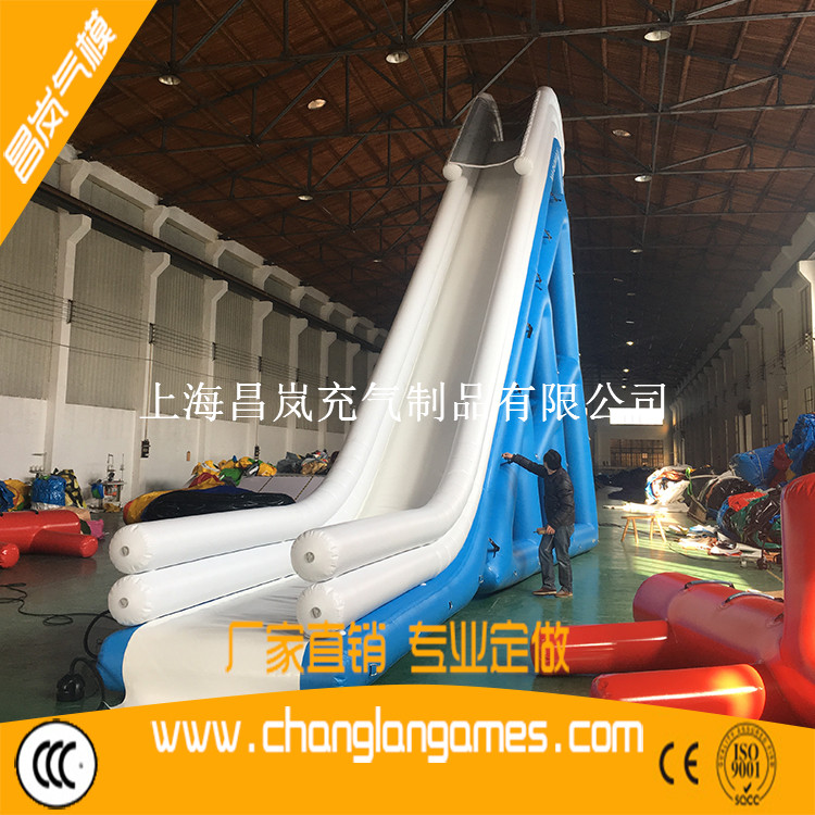 氣模充氣水上滑滑梯兒童游泳水池充氣玩具游艇滑梯上海廠(chǎng)家出口定做