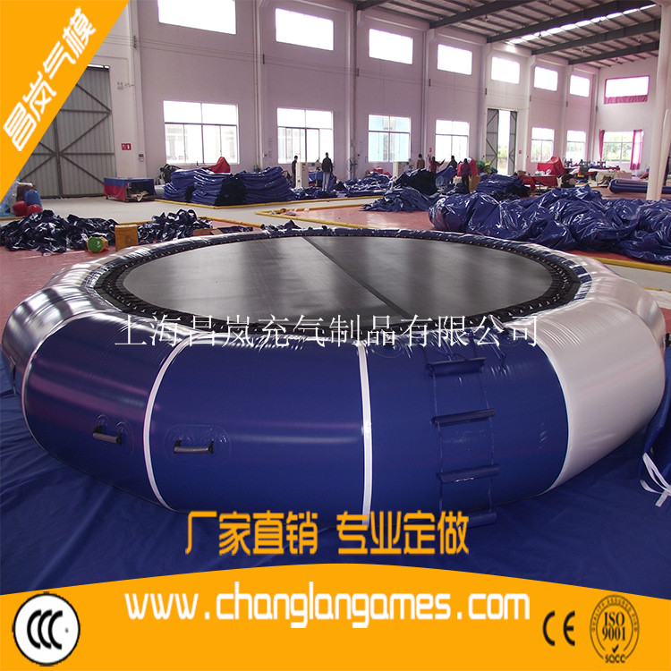 廠家熱銷充氣水上彈跳床3米水上跳床出口質(zhì)量標(biāo)準(zhǔn)